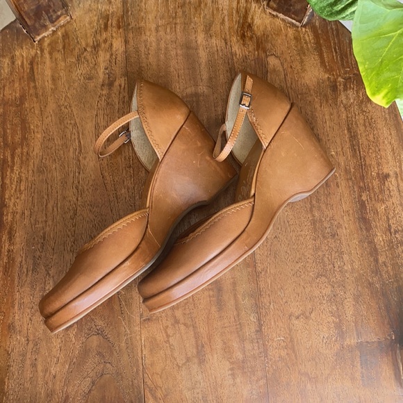 Hush Puppies Tan Mary Jane Wedges - Vintage - Picture 5 of 12